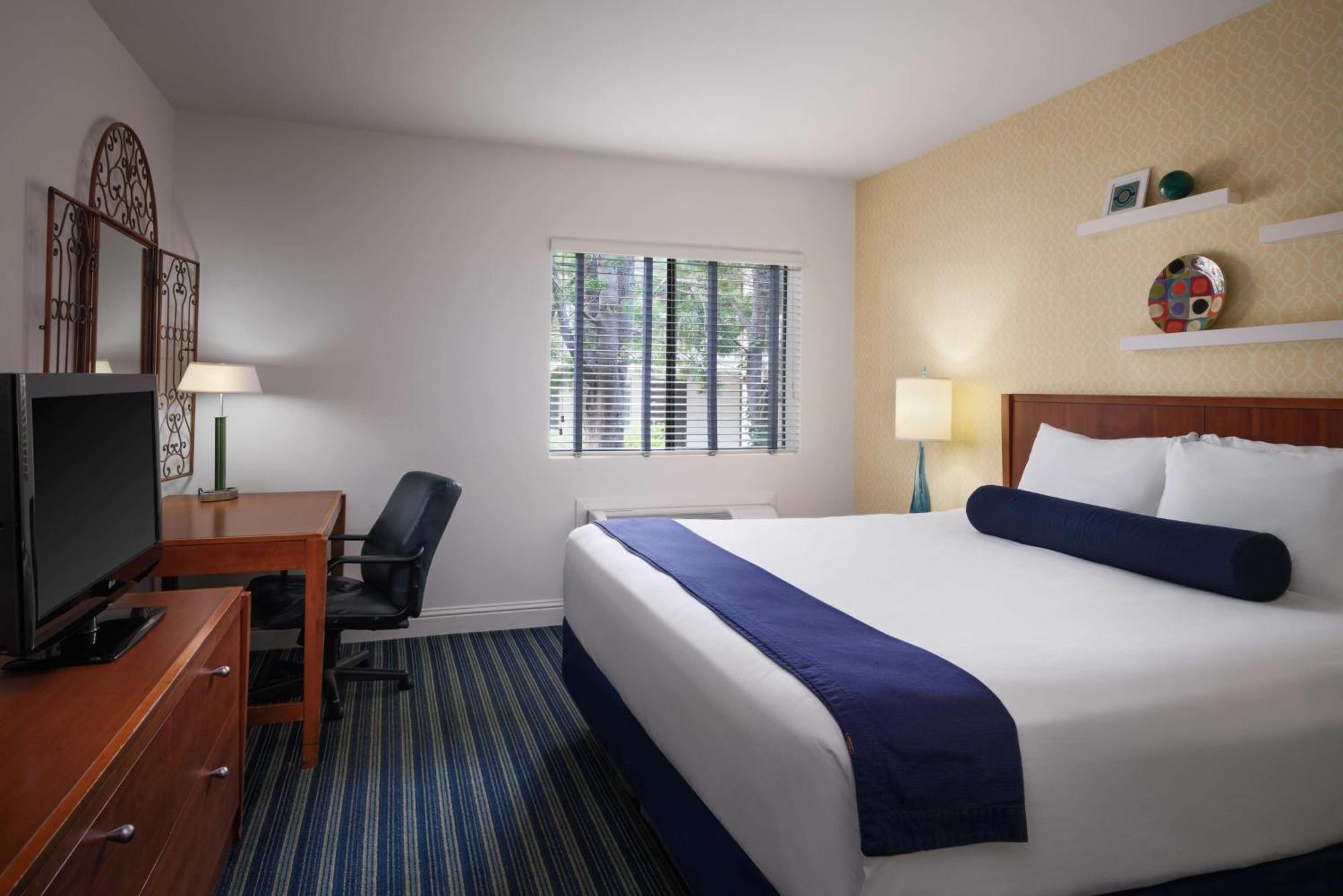 Hotel Zico, BW Signature Collection Mountain View Bagian luar foto